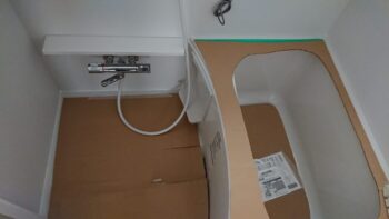 墨田区の耐震補強リフォーム　工事進捗　ユニットバス施工🛀