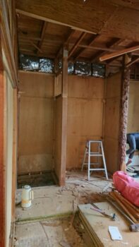 江戸川区耐震リフォーム　解体作業👷
