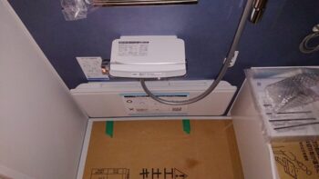 江戸川区スケルトンリフォームS様邸　浴室施工👷