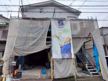 江戸川区１階リフォームS様邸　外階段の解体工事です👷