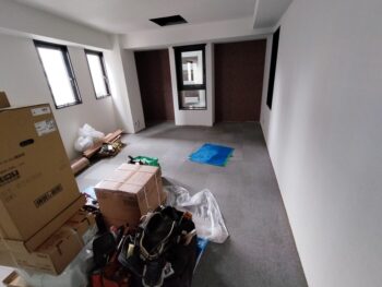 文京区ビルメンテナンスリフォーム　モダンなカーペットタイルに🏢