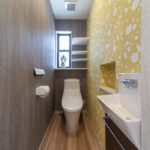 トイレをお気に入りの空間に　耐震補強とデザイン性を追求したリノベーション住宅